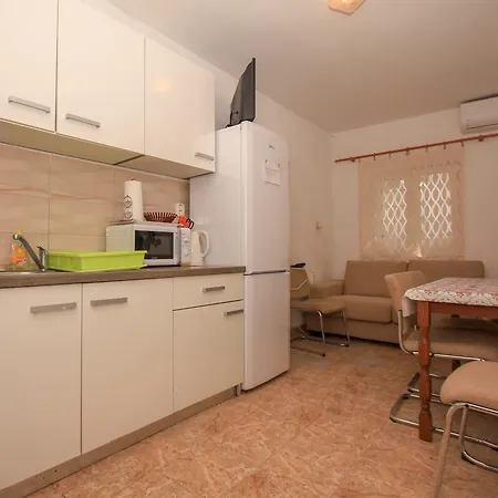 Robinson Srdelica Apartment *