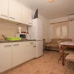 Robinson Srdelica Apartment *