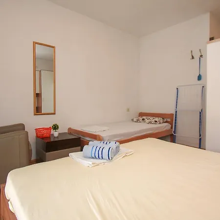 Lägenhet Robinson Srdelica *